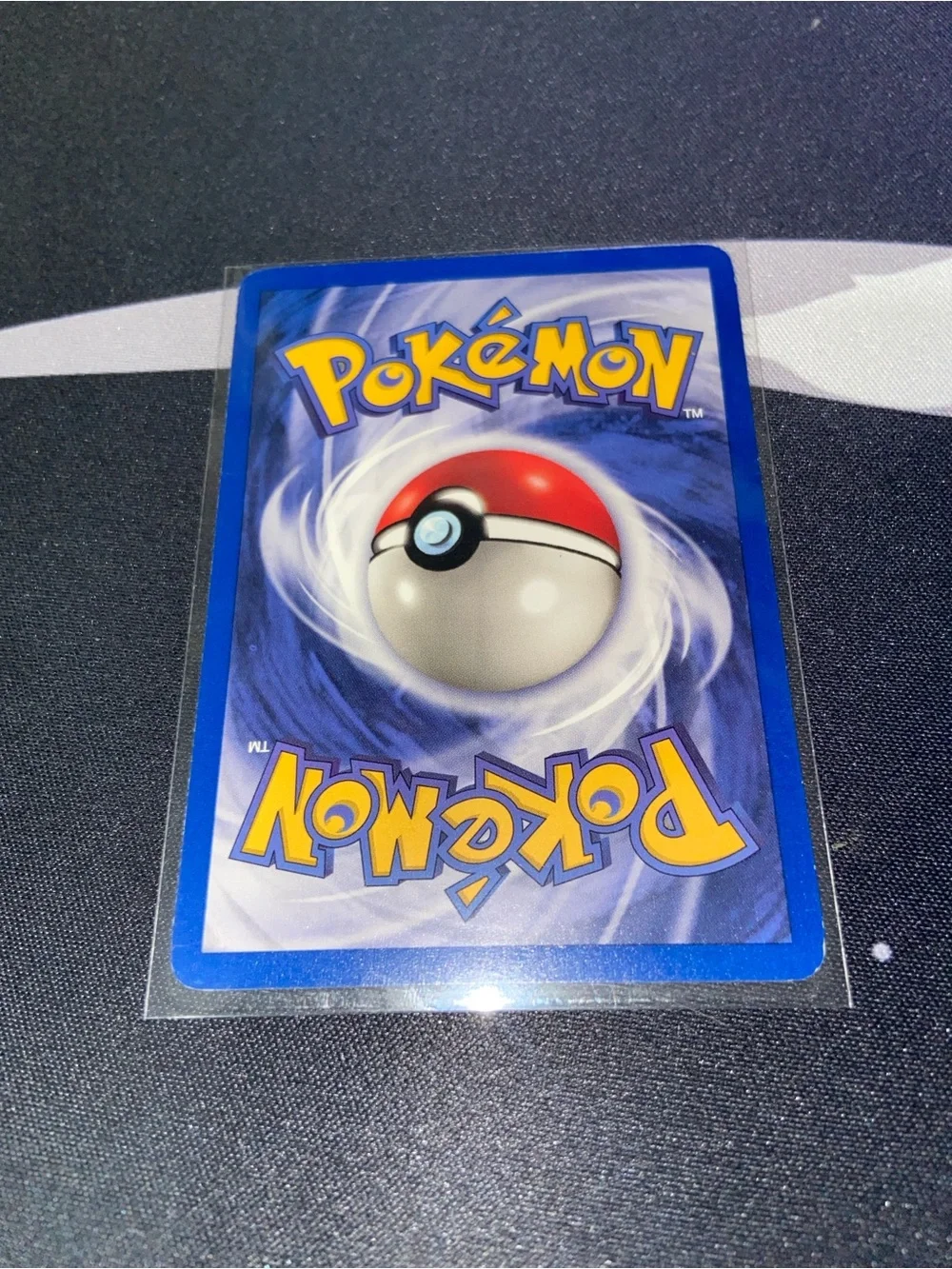 Dark Weezing Pokémon Trading Card (Card Number 31/82)Team Rocket vintage
